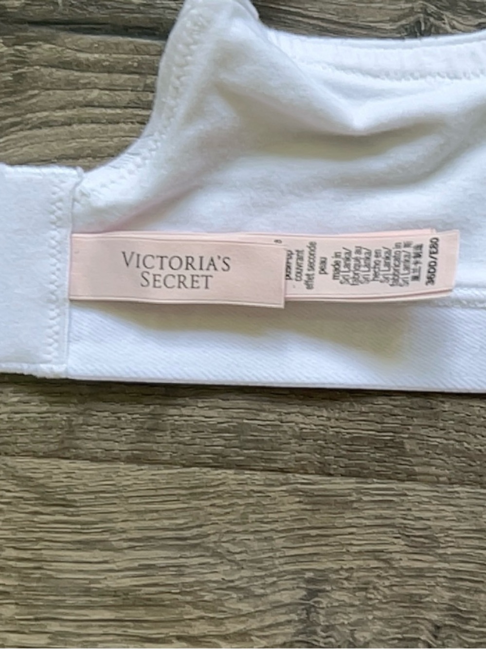 Victoria's Secret Smooth White Push Up T-Shirt Bra - Picture 3 of 5